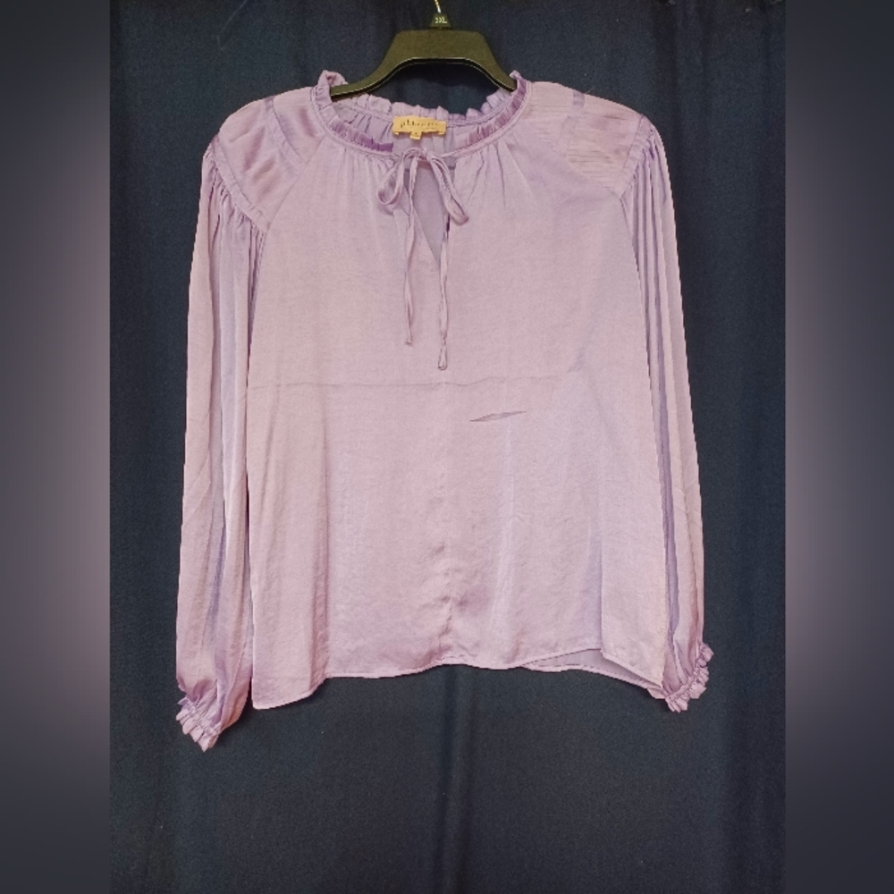 Philosophy silk lavender blouse, Size M.